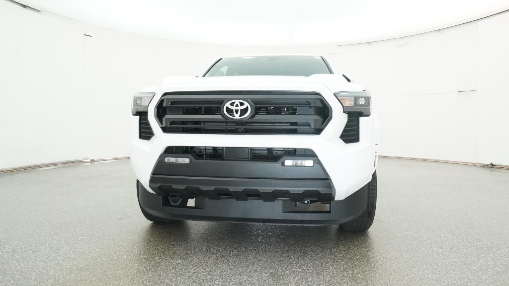 2025 Toyota Tacoma SR5 Double Cab photo 3