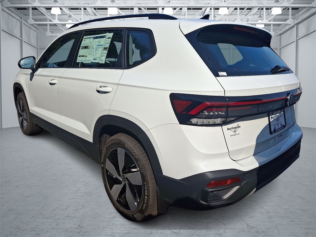 2025 Volkswagen Taos S photo 3