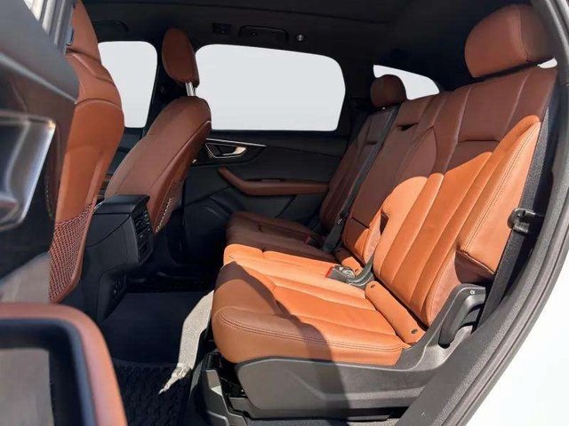 2023 Audi Q7 45 Premium photo 27