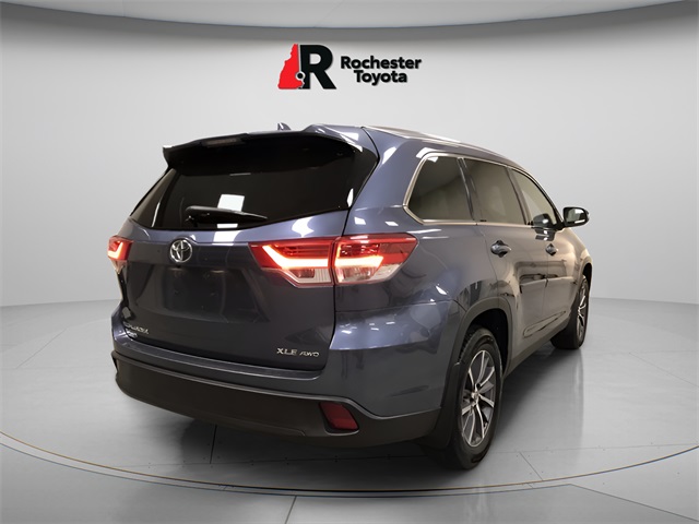 2019 Toyota Highlander XLE photo 2
