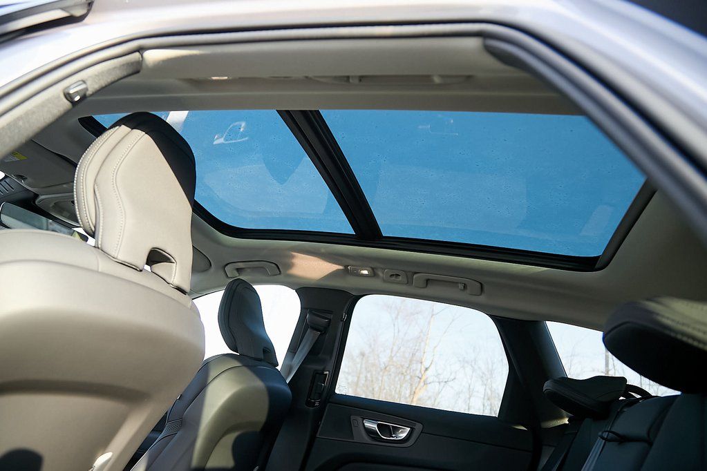 2026 VOLVO XC60 - Image 21