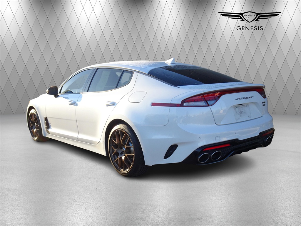 2022 Kia Stinger GT-Line photo 3