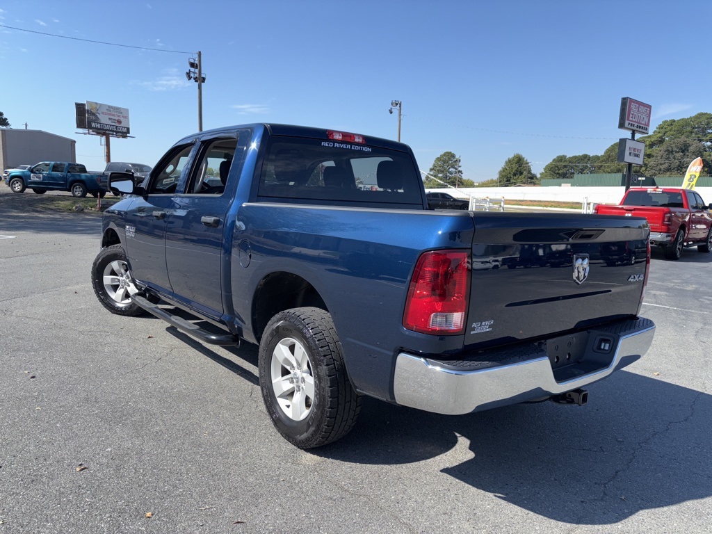 2023 Ram 1500 Classic Tradesman photo 3