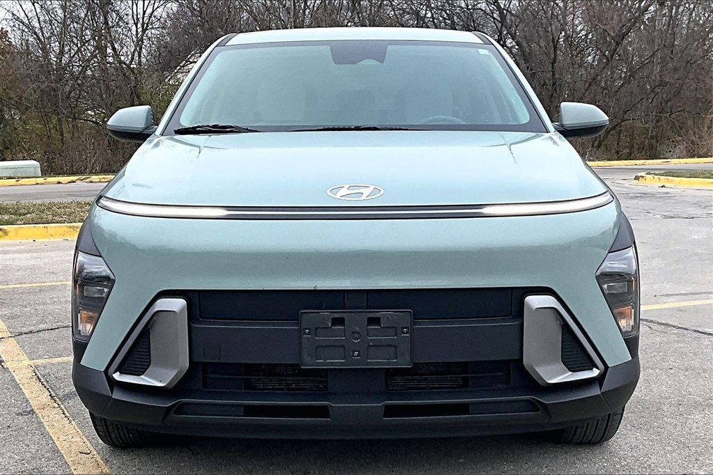 Used 2025 Hyundai Kona SE with VIN KM8HA3AB3SU289674 for sale in Kansas City