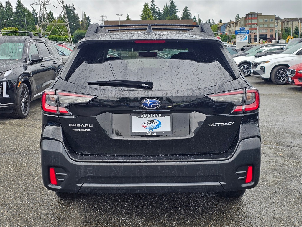 2022 Subaru Outback Premium photo 2