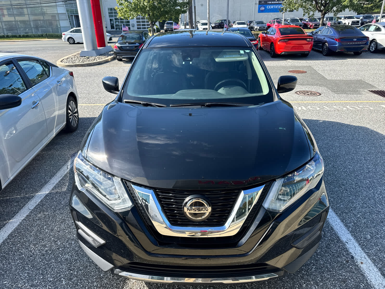 2019 Nissan Rogue S AWD photo 2