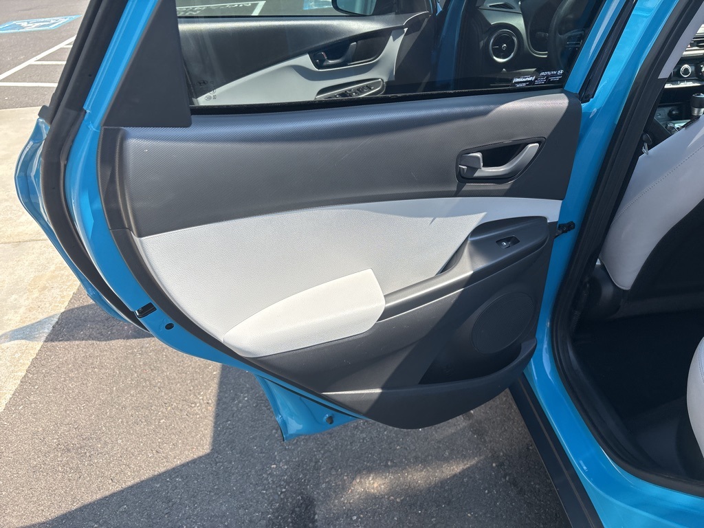 2023 Hyundai Kona SEL photo 16