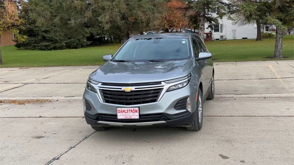 2023 Chevrolet Equinox LT photo 3