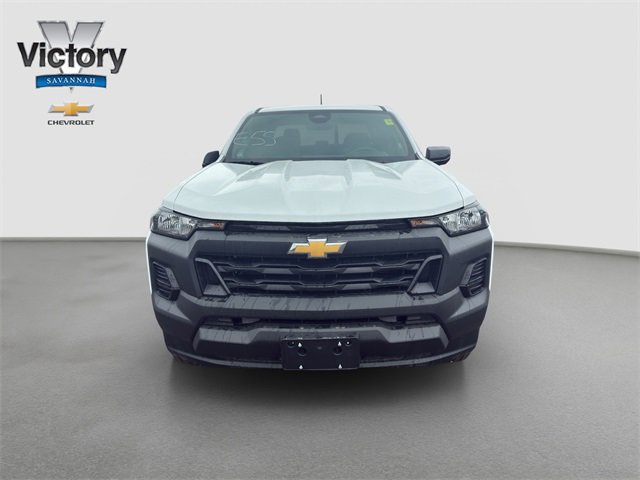 2025 Chevrolet Colorado LT photo 2