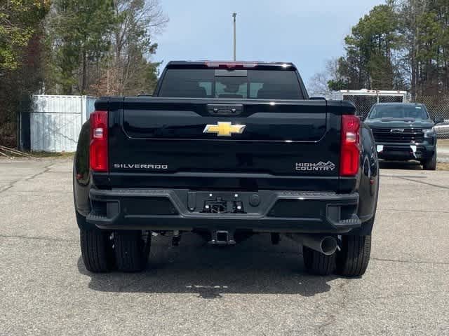 2025 Chevrolet Silverado 3500HD High Country photo 3