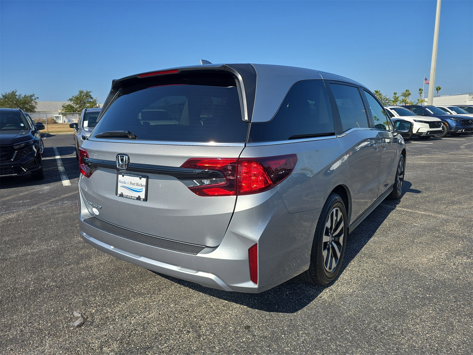 2025 Honda Odyssey EX-L photo 4