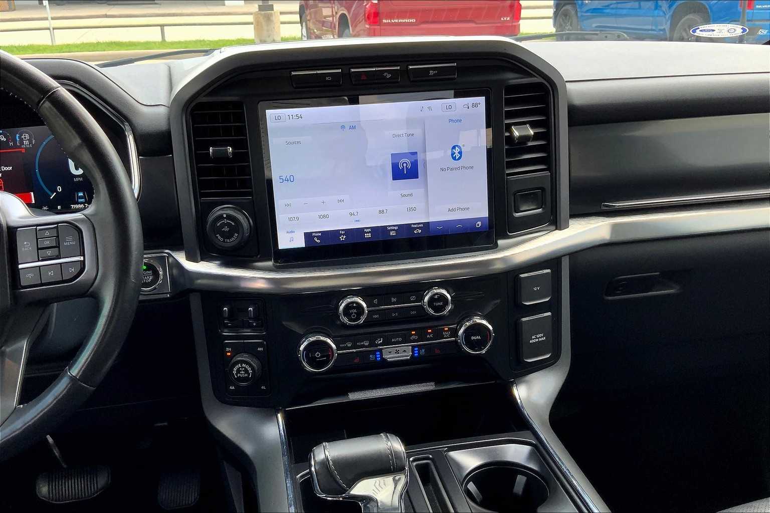 2022 Ford F-150 Lariat photo 12
