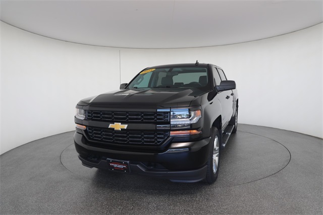 2018 Chevrolet Silverado 1500 Custom photo 31