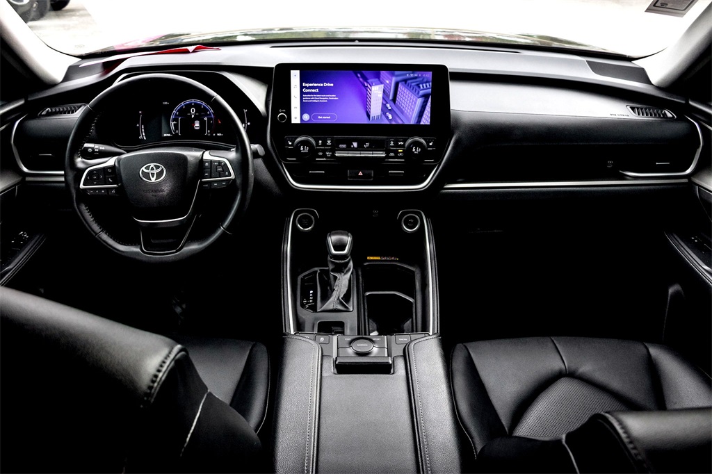 2024 Toyota Grand Highlander XLE photo 29