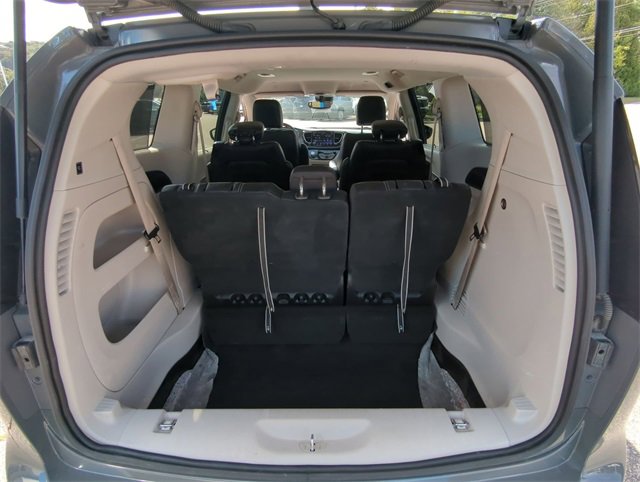 2022 Chrysler Pacifica Touring L photo 15