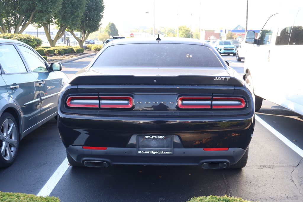 2018 Dodge Challenger R/T photo 8