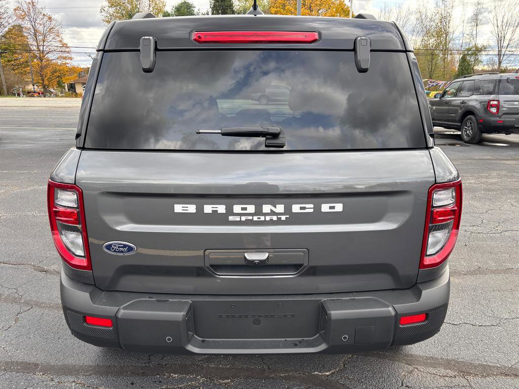 2025 Ford Bronco Sport Outer Banks photo 4
