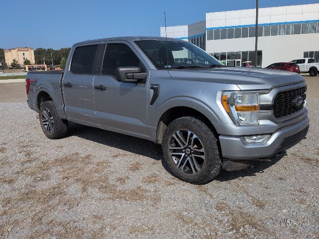 2022 Ford F-150 XL photo 2