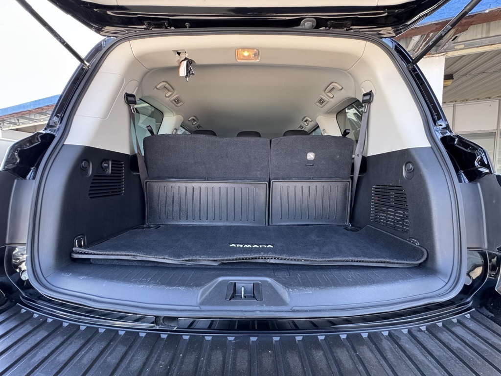 2023 Nissan Armada SV photo 30