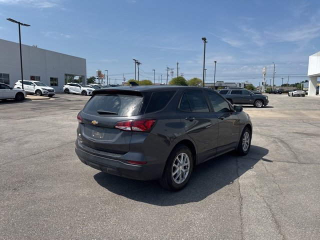 2022 Chevrolet Equinox LS photo 5