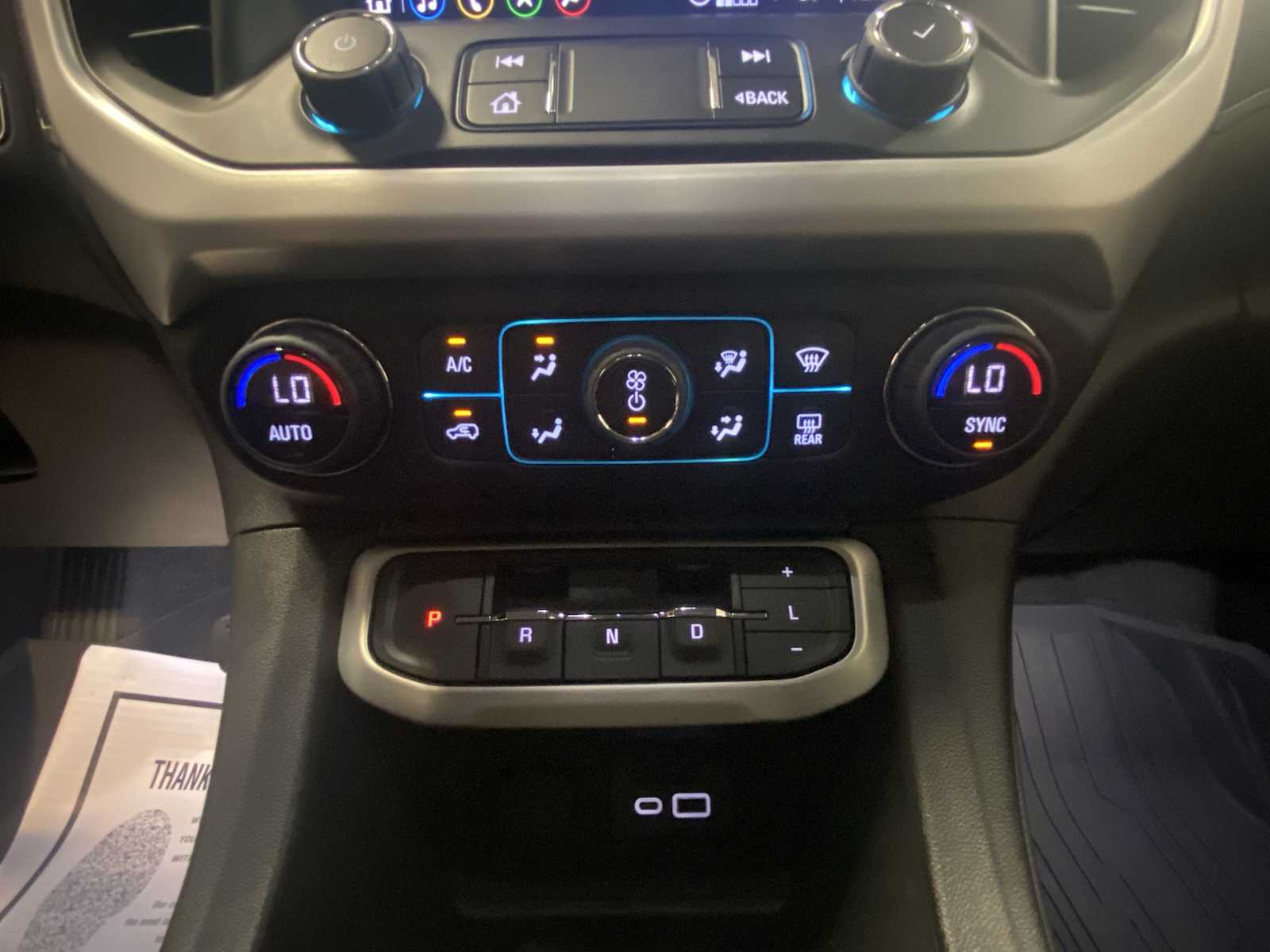 2023 Gmc Acadia SLT photo 16