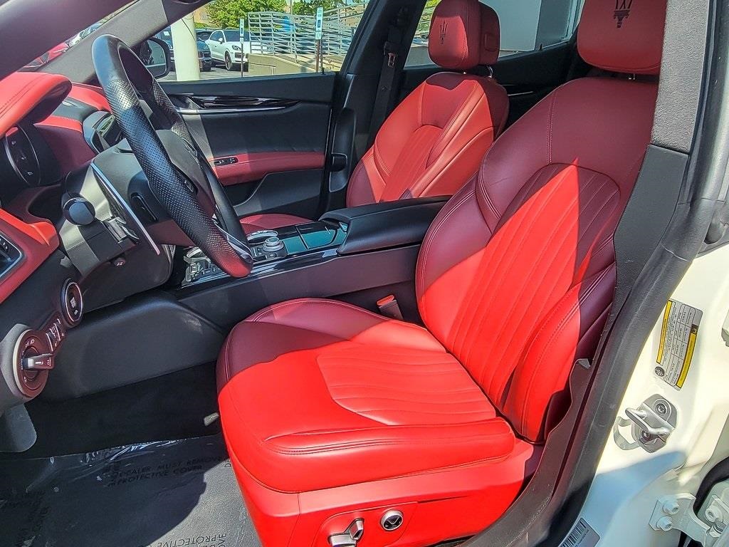 2022 Maserati Ghibli Modena Q4 photo 6