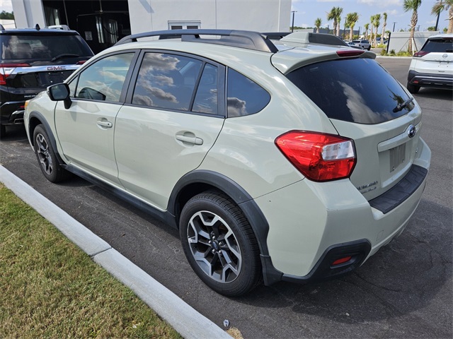2017 Subaru Crosstrek 2.0i Limited photo 3