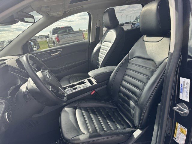 2023 Ford Edge SEL photo 11