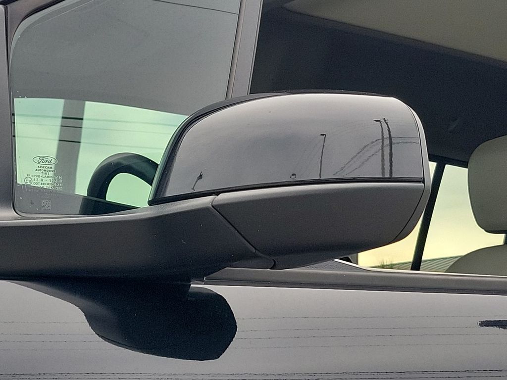 2022 Ford Transit Connect Titanium photo 18