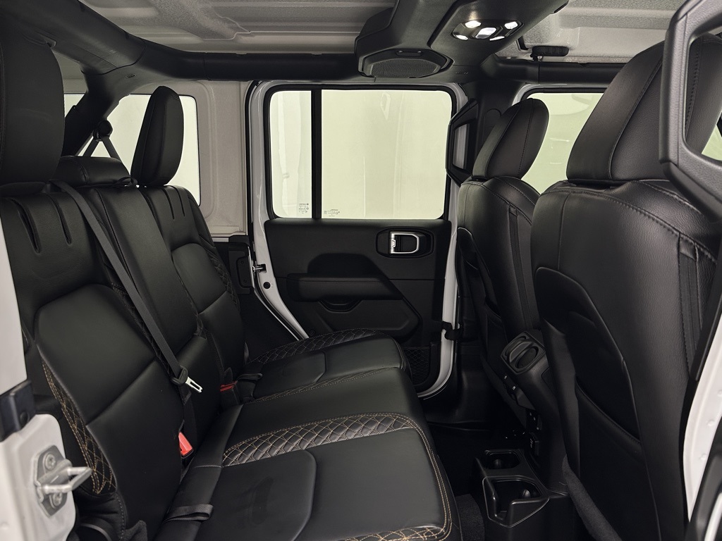 2021 Jeep Wrangler Unlimited Sahara High Altitude 4xe photo 21