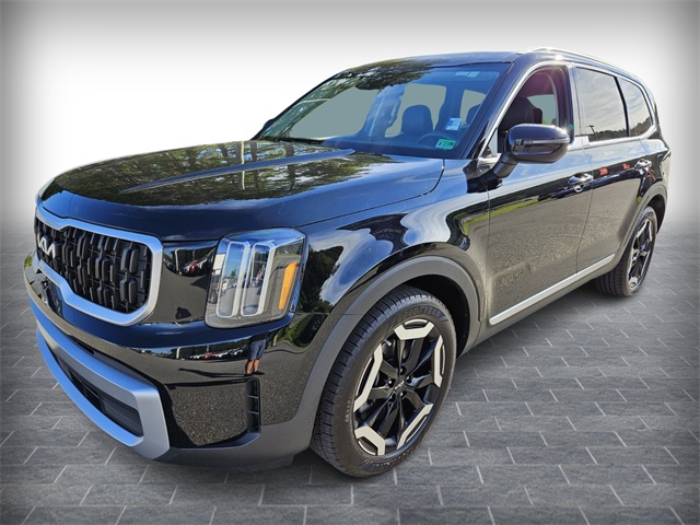 2023 Kia Telluride EX photo 3
