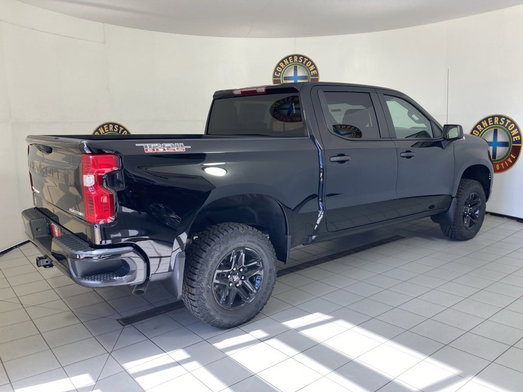 2026 Chevrolet Silverado 1500 Custom Trail Boss photo 6