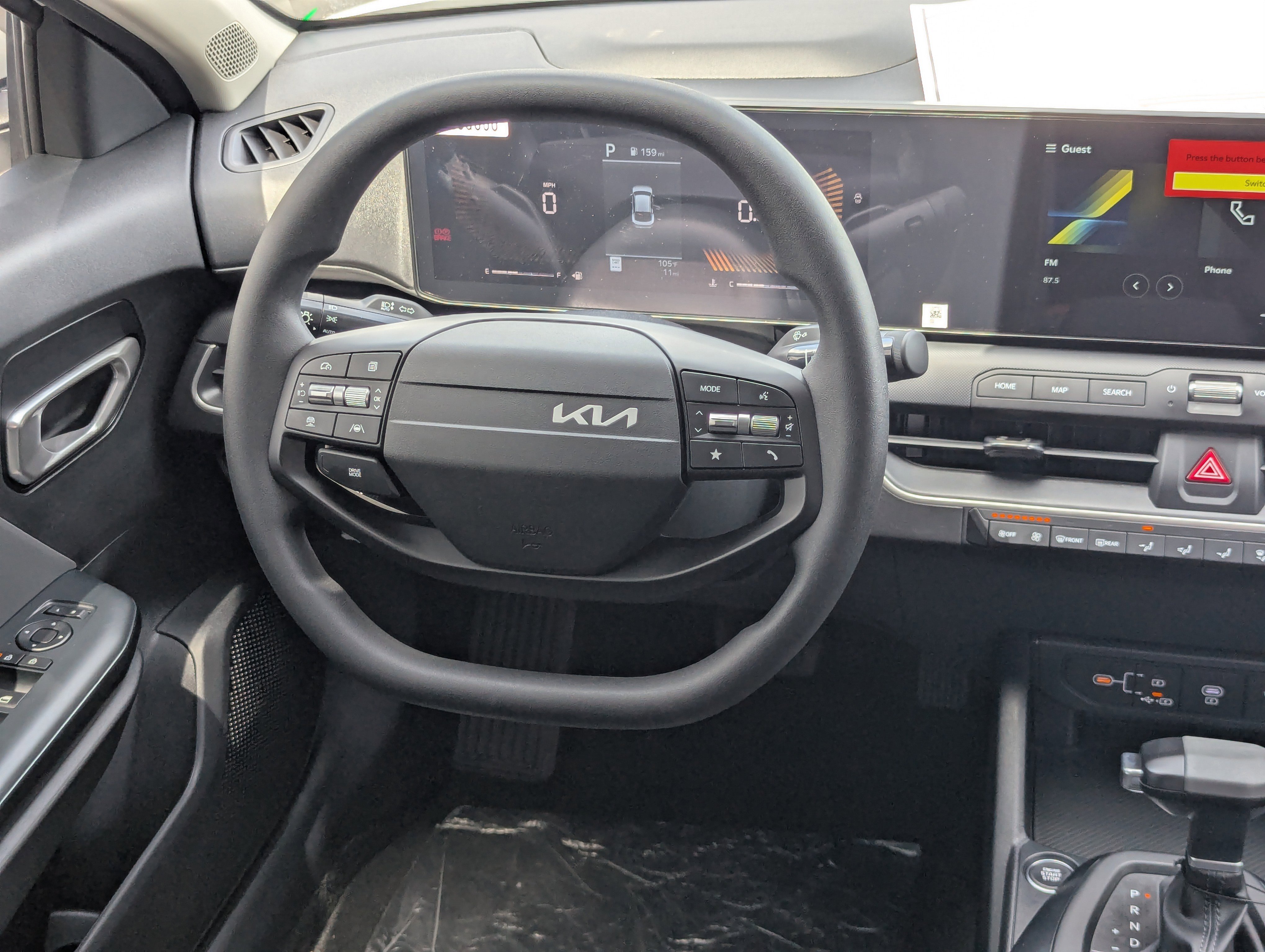 2025 Kia K4 LXS photo 3