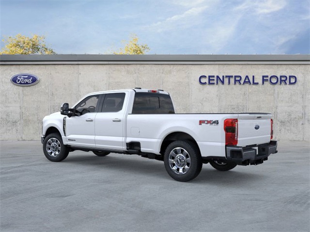 2025 Ford F-350 Lariat photo 2