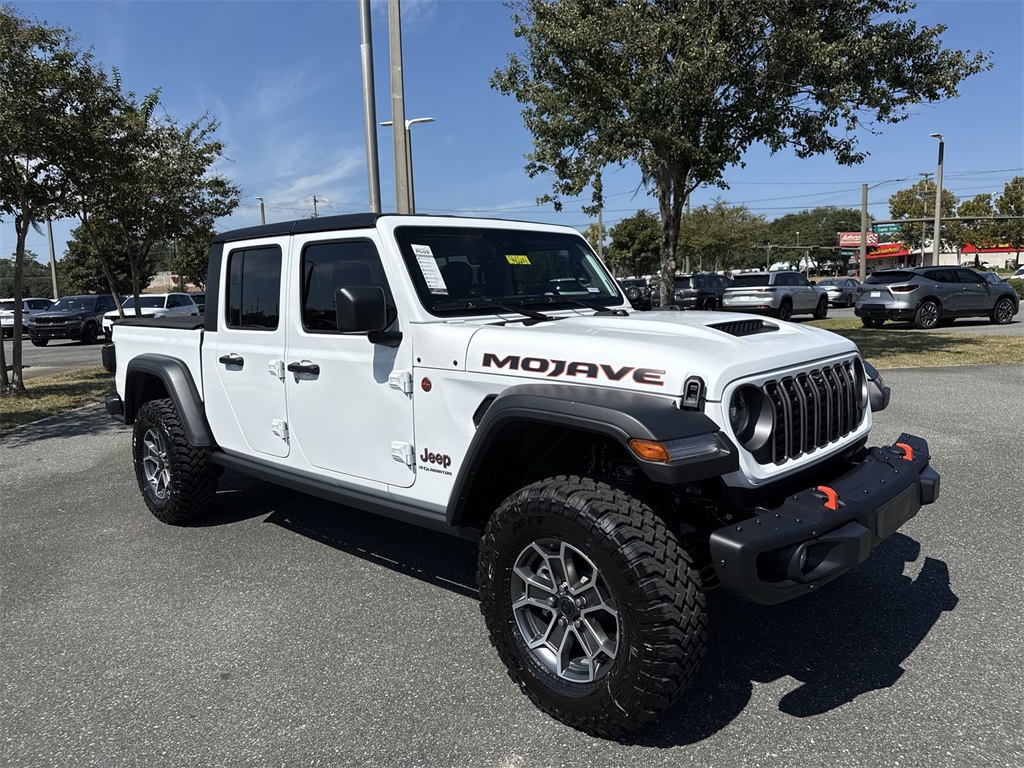 2025 Jeep Gladiator Mojave's photo