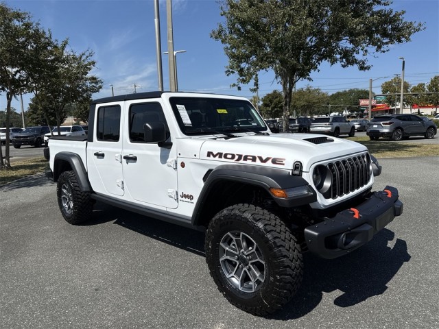2025 Jeep Gladiator Mojave's photo