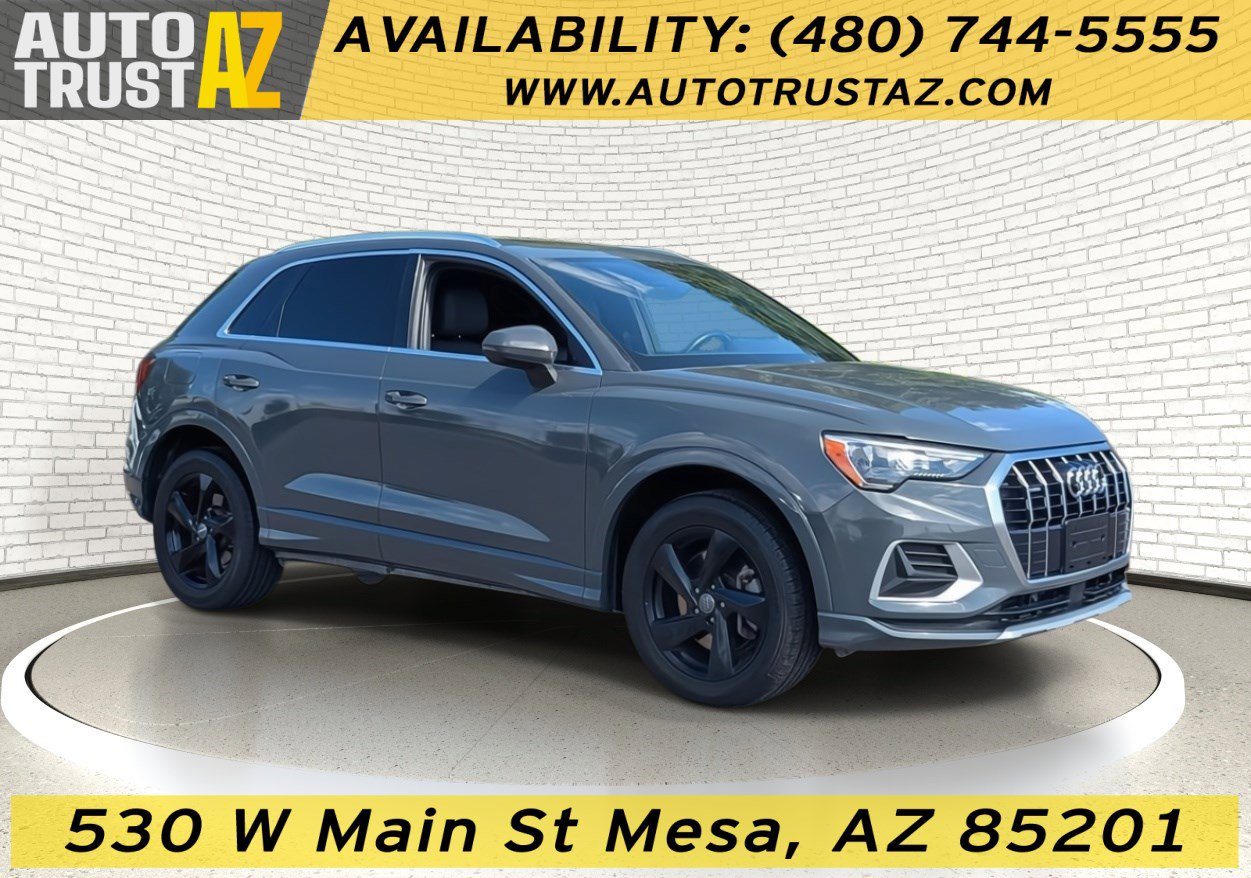 2020 Audi Q3 Premium's photo