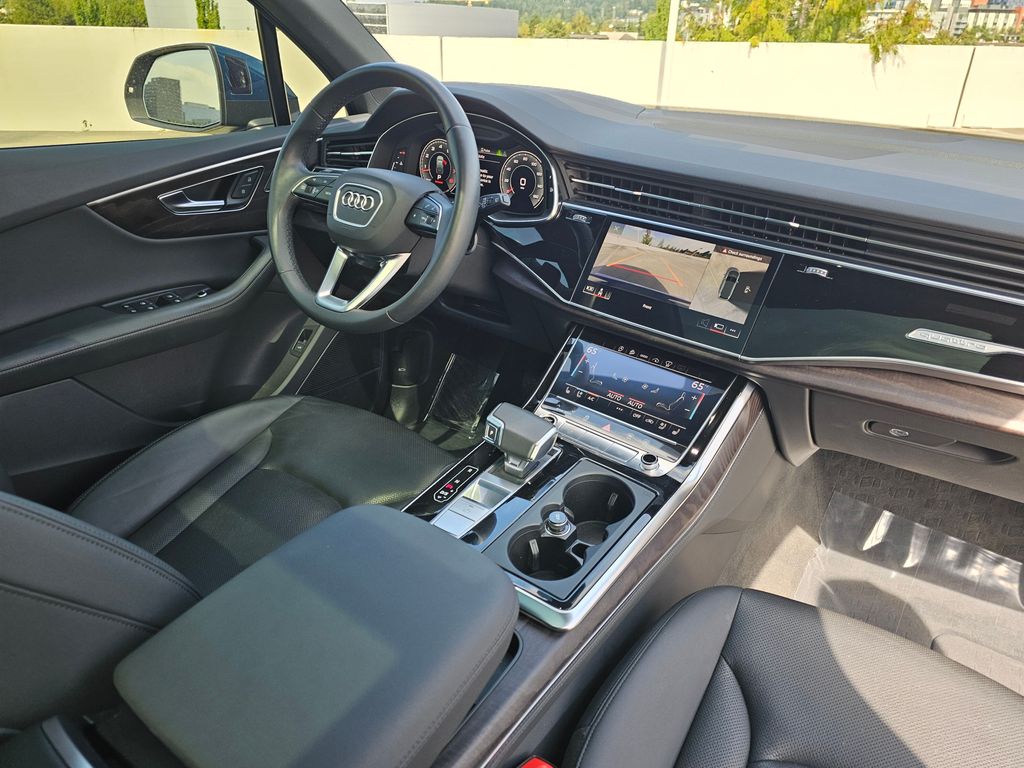 2022 Audi Q7 55 Prestige photo 10
