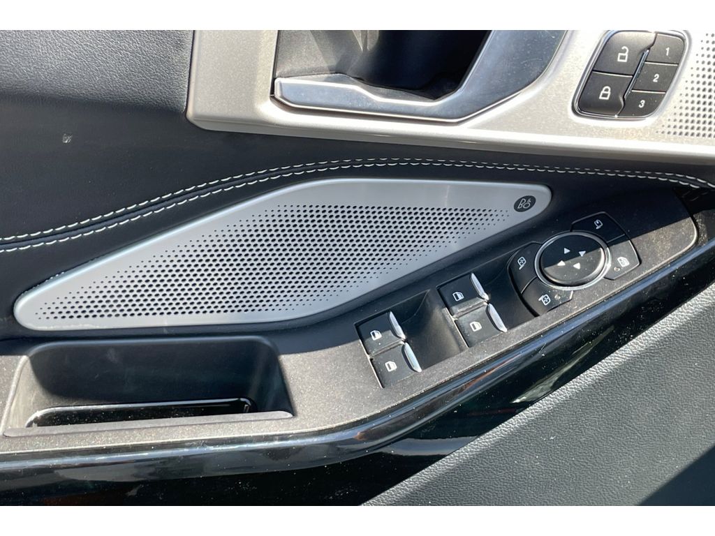 2023 Ford Explorer ST photo 11