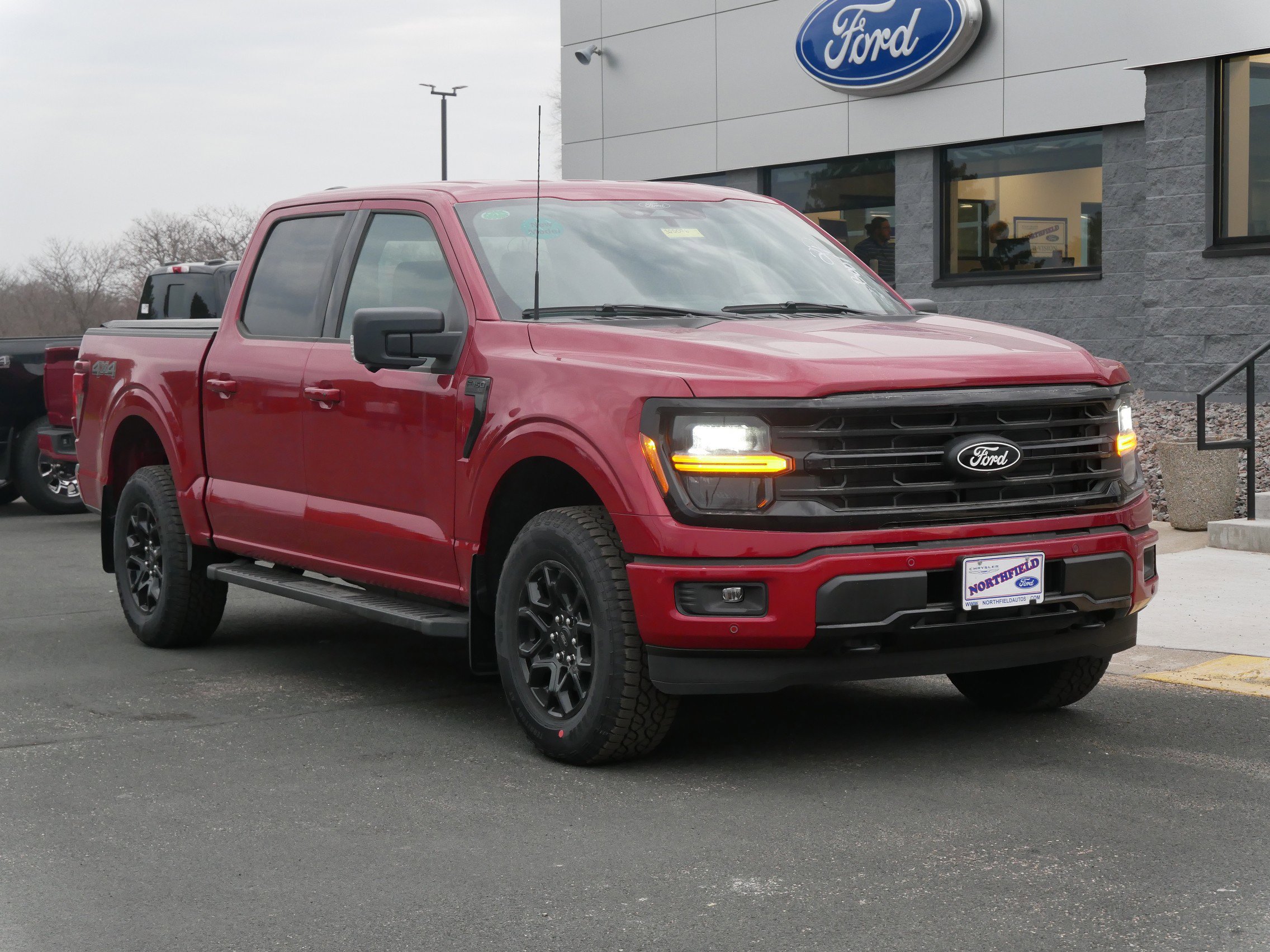 2025 Ford F-150 XLT photo 2