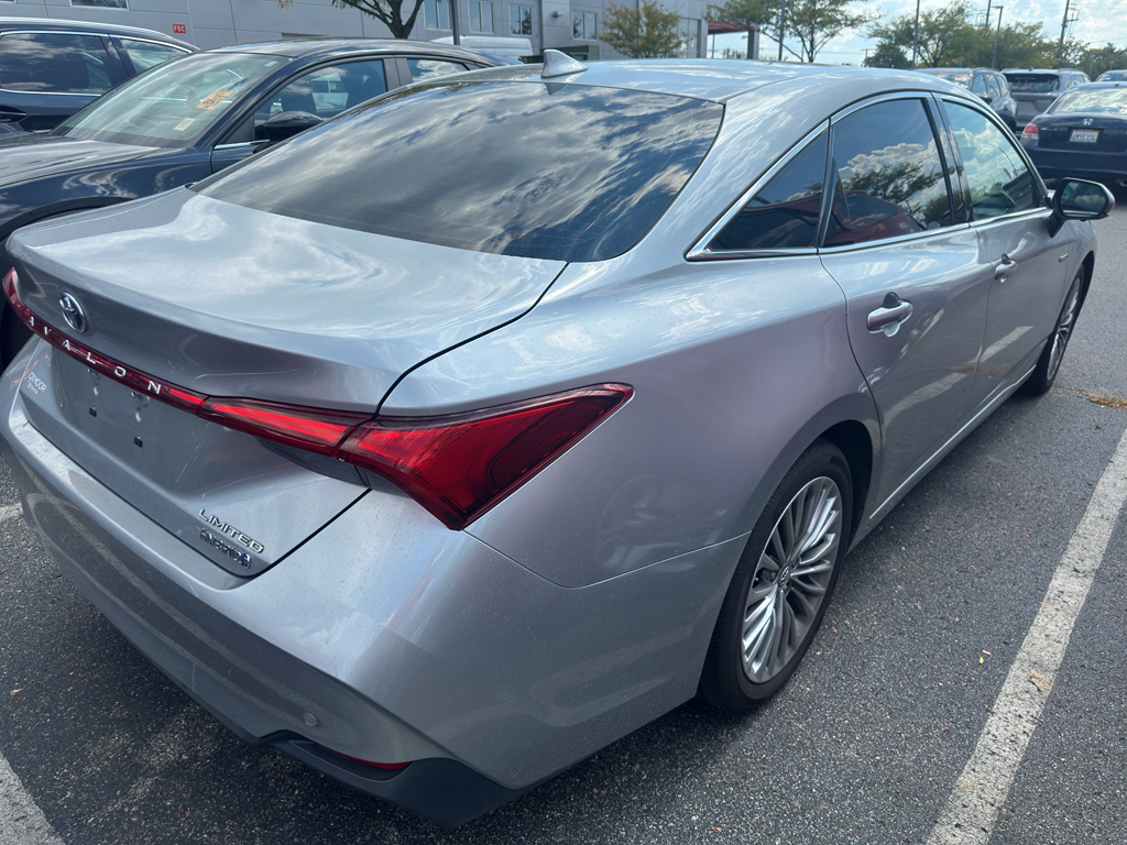 2019 Toyota Avalon Hybrid Limited photo 4