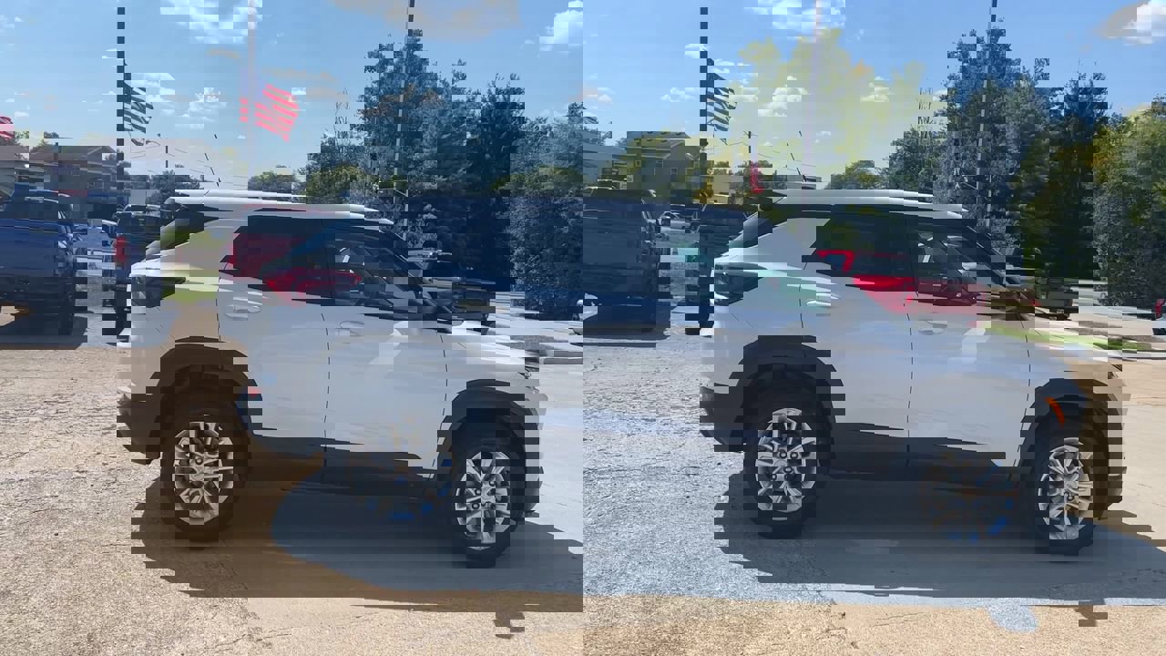 2026 Chevrolet Trailblazer LS photo 9