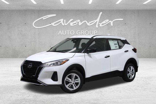 2025 Nissan KICKS PLAY Base