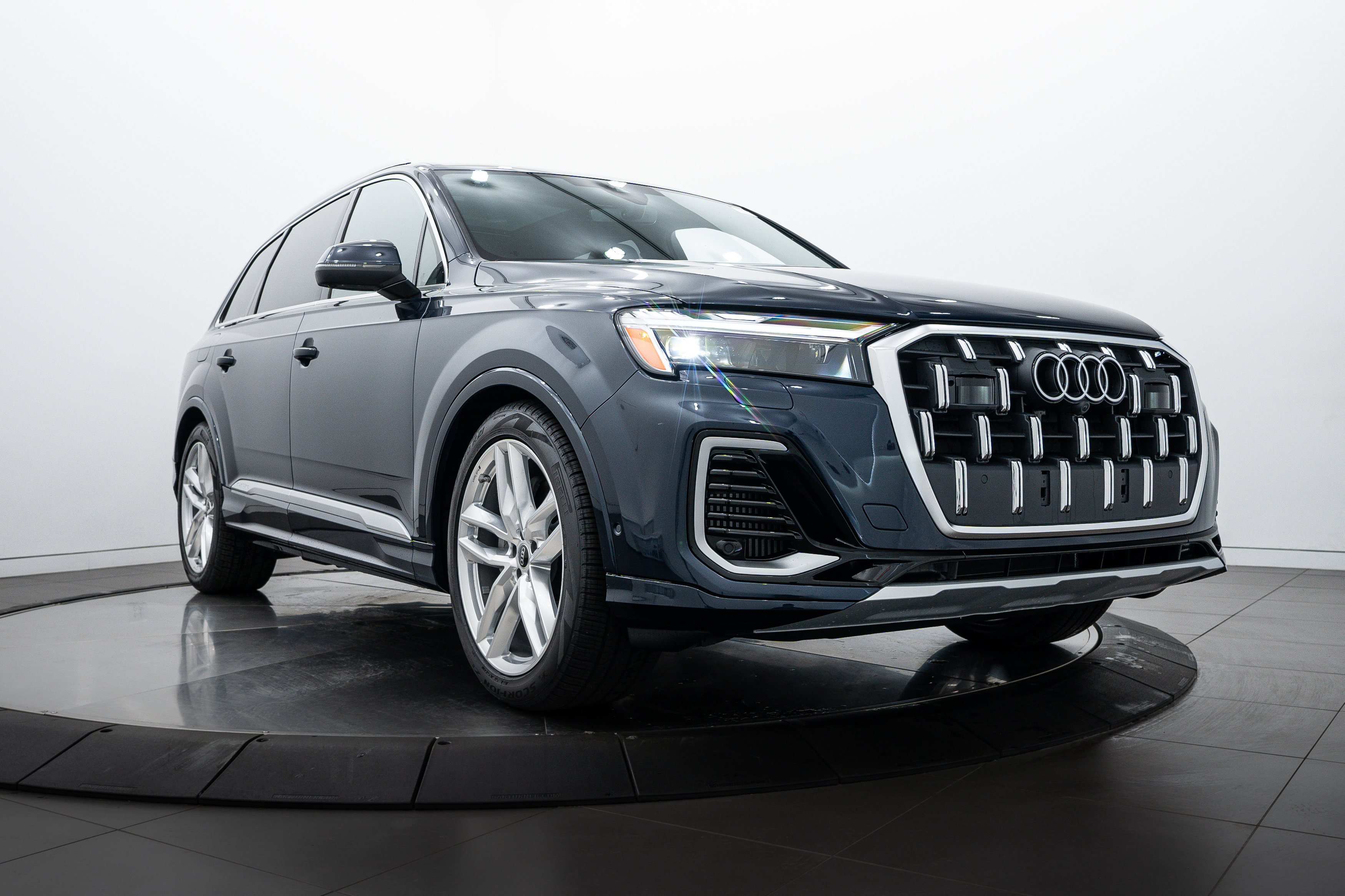 New 2025  Audi Premium Plus image 1
