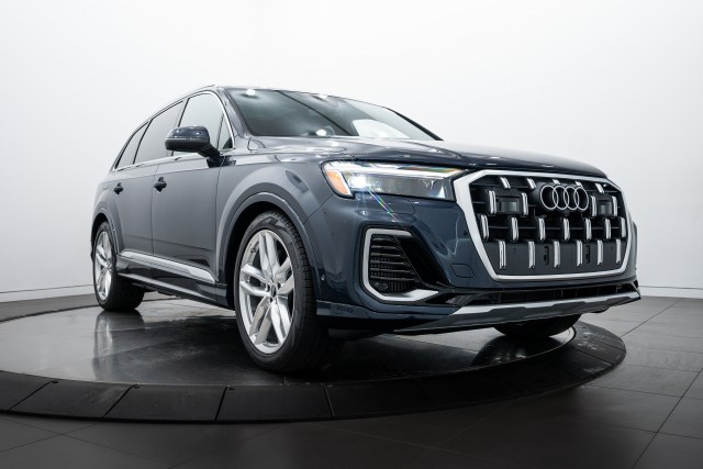 2025 Audi Q7 Premium Plus