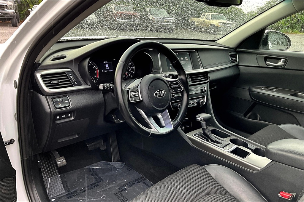 2019 Kia Optima S photo 15