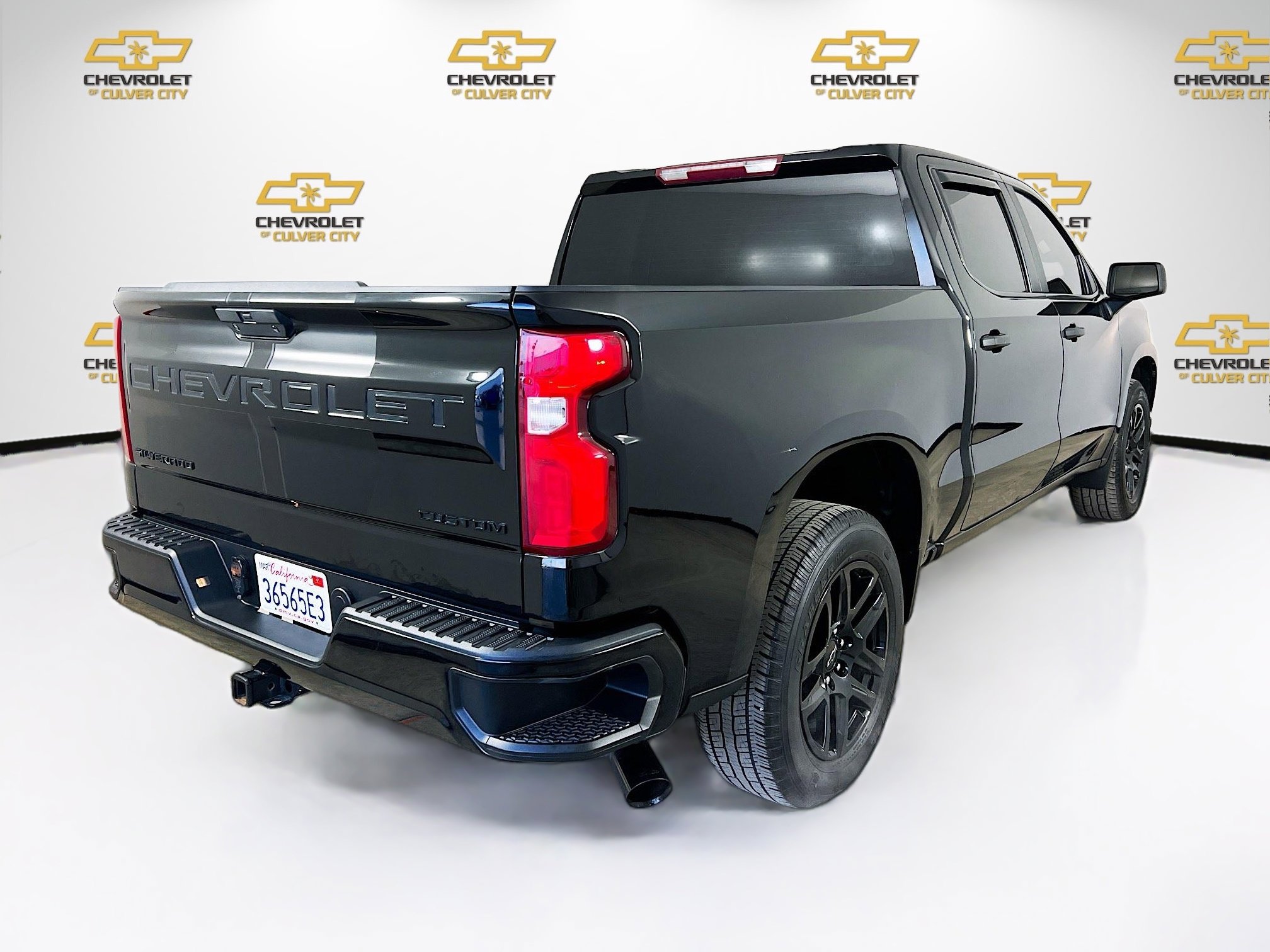 2021 Chevrolet Silverado 1500 Custom photo 3