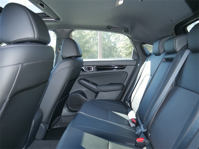 2026 Honda Civic Hatchback Touring Hybrid photo 18