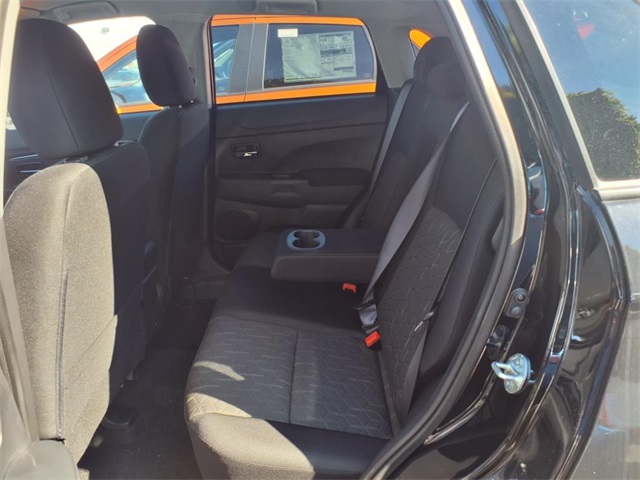 2025 Mitsubishi Outlander Sport ES SE LE photo 4