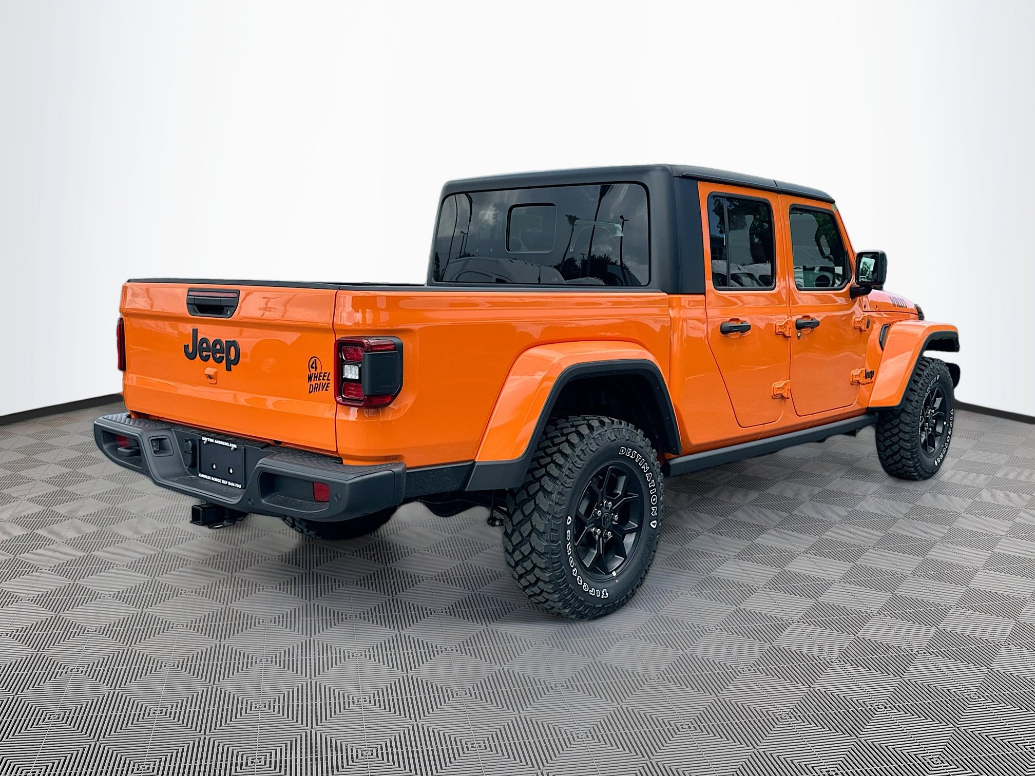 2025 Jeep Gladiator Willys photo 4
